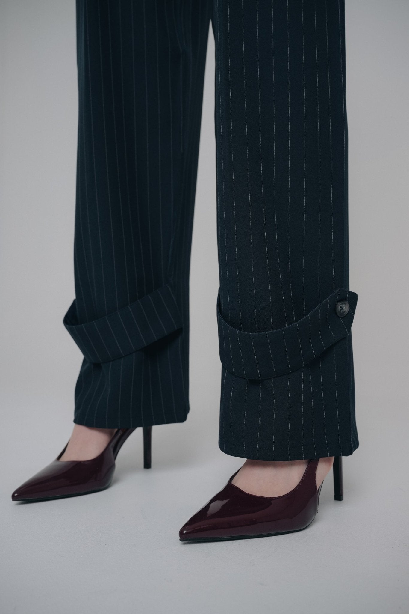 Tailored pleated pants - MEUKERHOOD