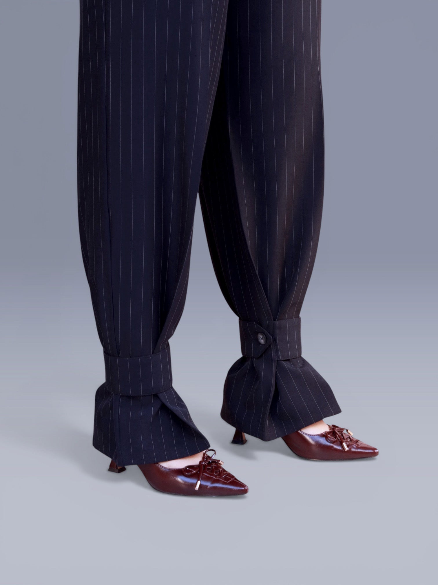 Tailored pleated pants - MEUKERHOOD
