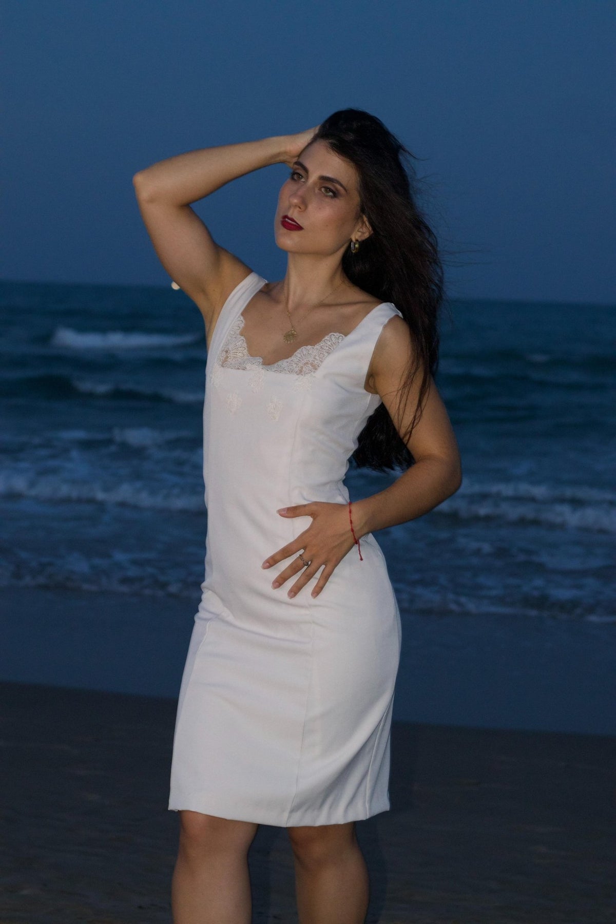 THE MAGNETIC DRESS
